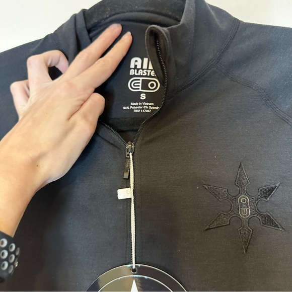 AIR BLASTER black hoodless Ninja Suit one piece outdoor baselayer S NEW - Picture 9 of 9